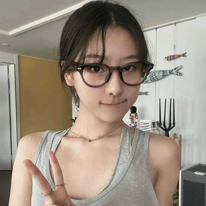美女和液体人